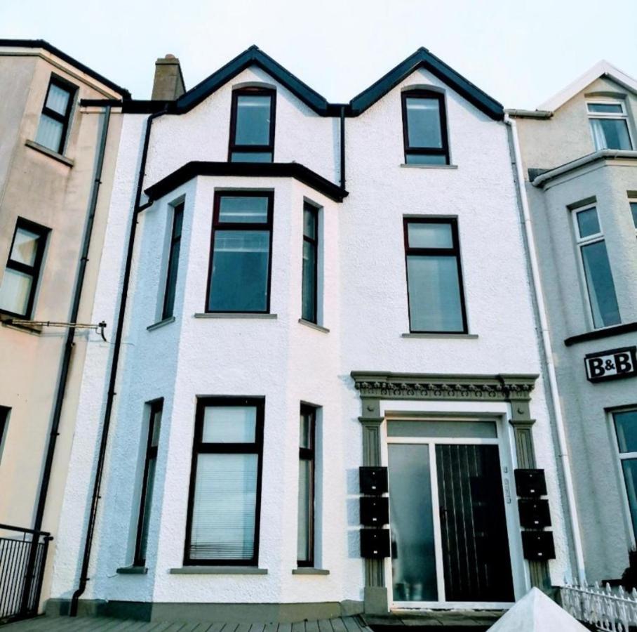 4 Golf Terrace - Portrush By The Sea Lägenhet Exteriör bild
